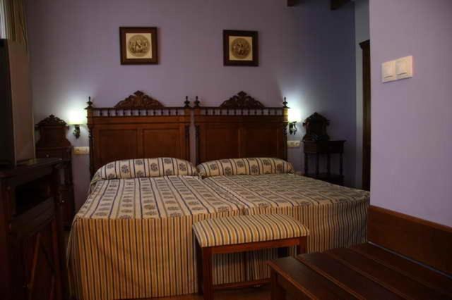 Hotel El Mano Huéscar Szoba fotó